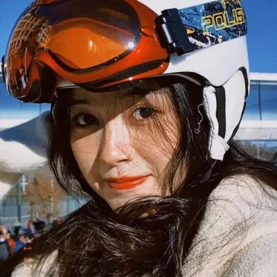 采蘑菇的夫妻